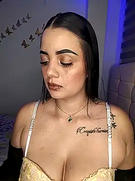 Luna scarllet8 online show from April 2026 07:38:02 PM