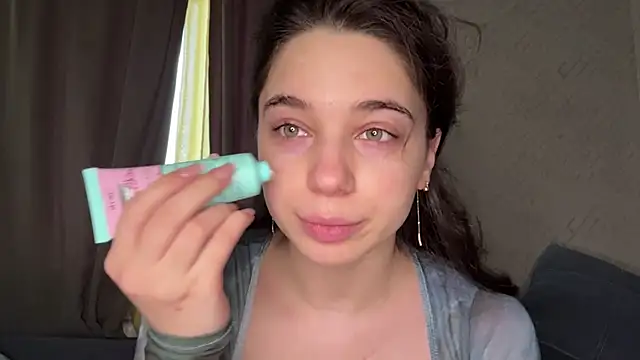 Angeliheee online show from April 2026 02:23:02 PM