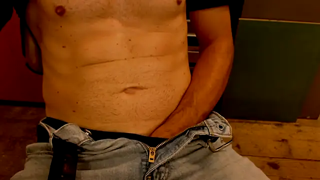 Blackandblue2000 online show from July 2026 02:38:02 PM