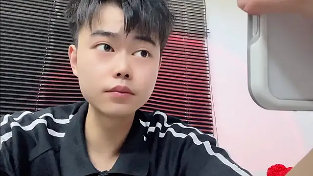 GUCCI-BOY1314 online show from April 2026 05:49:02 AM