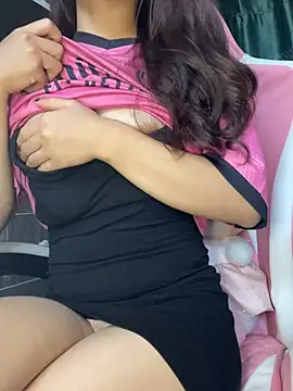 mayha11 online show from April 2026 02:38:02 AM