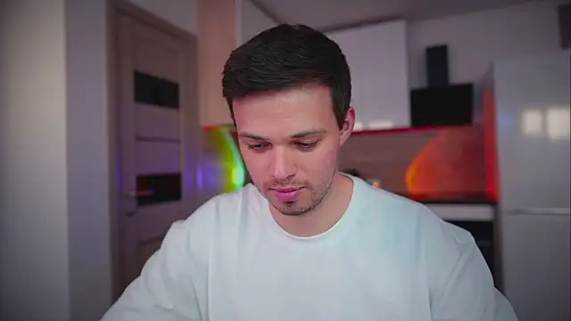 doll boy ob online show from April 2026 03:24:02 PM