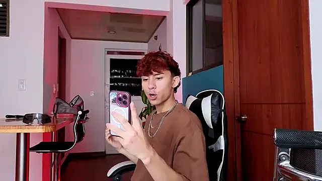 Ryan y tony online show from April 2026 06:52:01 PM