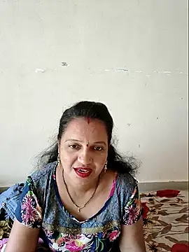 Hot night online show from April 2026 06:27:01 AM