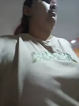 AliceScoot  online show from May 2026 06:04:02 PM