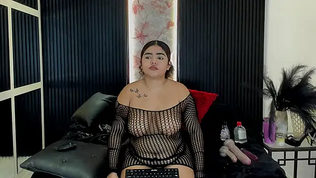 Snapshot of AlanaVelascos chatting on July 2026 07:18:02 PM AlanaVelascos online show from July 2026 07:18:02 PM