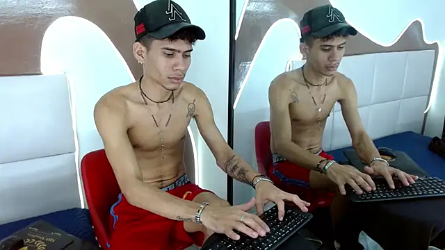 Skinny cute Alyer online show from April 2026 02:25:02 AM