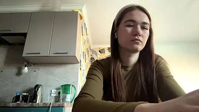 ValiriaX online show from April 2026 01:47:01 PM