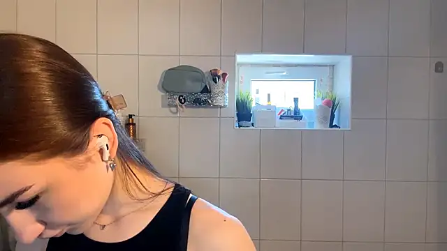 Showcntry online show from April 2026 05:52:01 AM