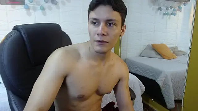 Zayn clausen online show from April 2026 05:27:01 PM