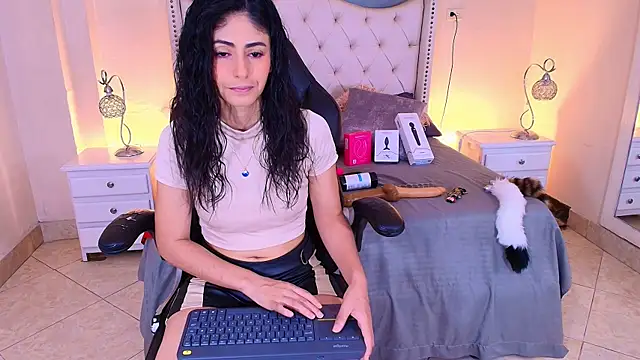 elizabeth santos1 online show from July 2026 10:35:01 PM
