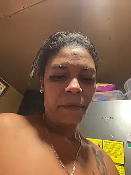 Malonna69 online show from May 2026 05:16:02 AM