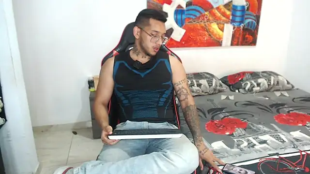 Andymanfit online show from April 2026 11:41:01 PM