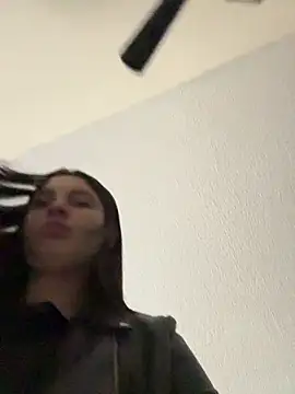 Lucyfer-fire online show from April 2026 11:24:02 AM