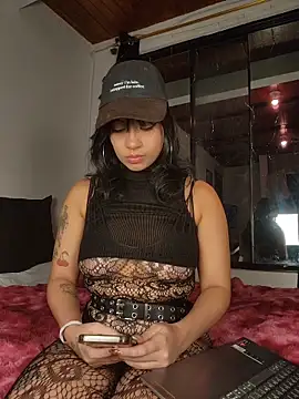 Snapshot of NefertitiXO chatting on June 2026 01:40:01 AM NefertitiXO online show from June 2026 01:40:01 AM