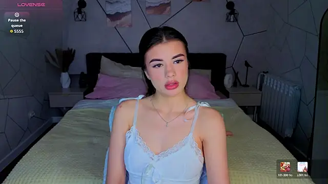 Alisha Blakee online show from June 2026 04:55:01 PM