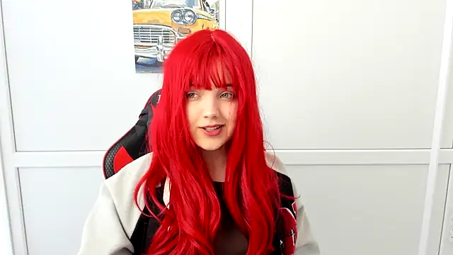 Snapshot of Caroline_cutte chatting on April 2026 07:00:02 AM Caroline cutte online show from April 2026 07:00:02 AM