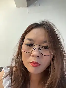 xiaoxiao 02 online show from April 2026 01:56:01 AM