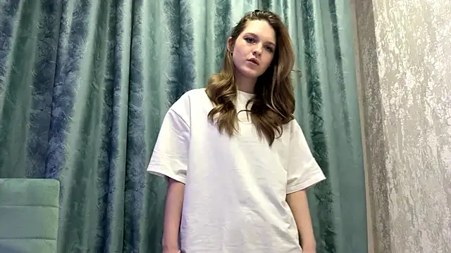 Chillinghotspot online show from April 2026 05:28:01 PM