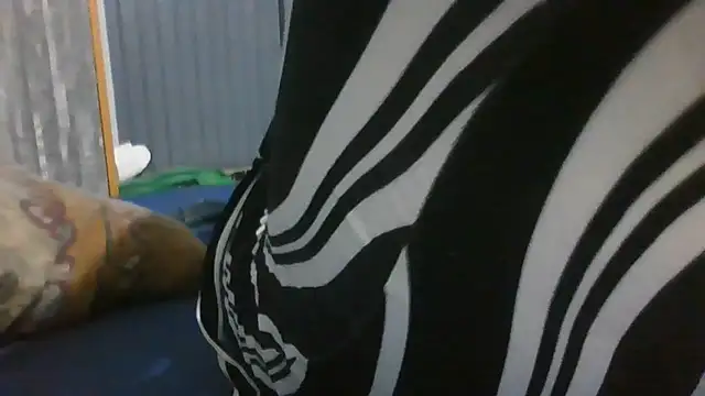 sweetbubbley online show from July 2026 04:52:02 AM