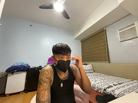 tattoo hottie online show from April 2026 01:40:01 PM