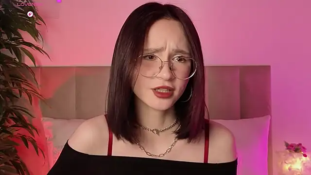 EvelDevil online show from April 2026 05:48:02 PM