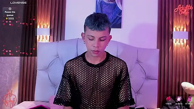 Apolo Prince1 online show from April 2026 08:23:01 PM