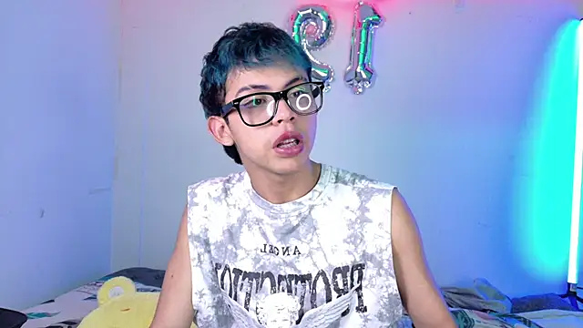 Apolo Prince1 online show from July 2026 10:33:01 PM