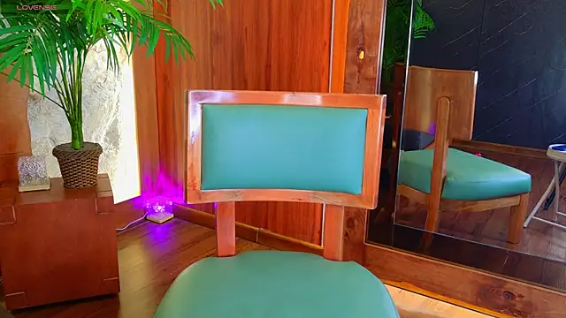 Miaa cooper online show from April 2026 04:01:01 PM