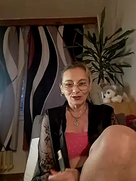 Blond lady czech online show from April 2026 06:23:01 PM