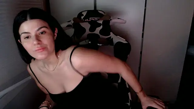 Snapshot of cassiealvarez chatting on May 2026 01:43:01 AM cassiealvarez online show from May 2026 01:43:01 AM