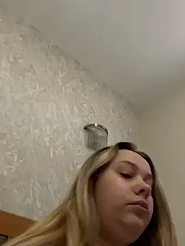 Snapshot of OliviaJadeXx chatting on May 2026 07:26:01 AM OliviaJadeXx online show from May 2026 07:26:01 AM