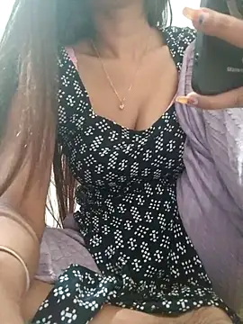 Anusingh899 online show from April 2026 11:36:01 AM