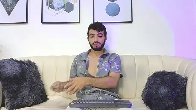 EmmanuelVoss online show from April 2026 01:48:02 PM