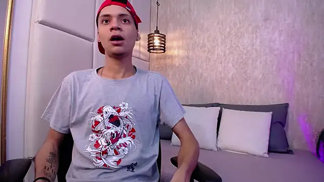 Axel marcus online show from April 2026 07:47:01 PM