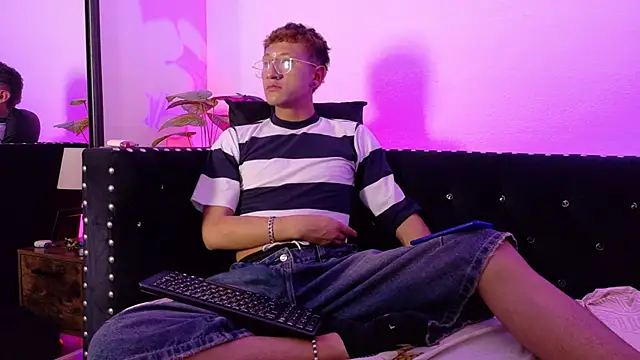 Damian nix online show from April 2026 04:45:02 AM