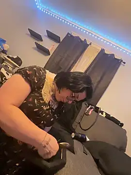 AmalaHexx online show from April 2026 12:16:02 AM