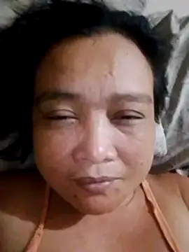 jeanyummytits online show from June 2026 02:51:02 PM