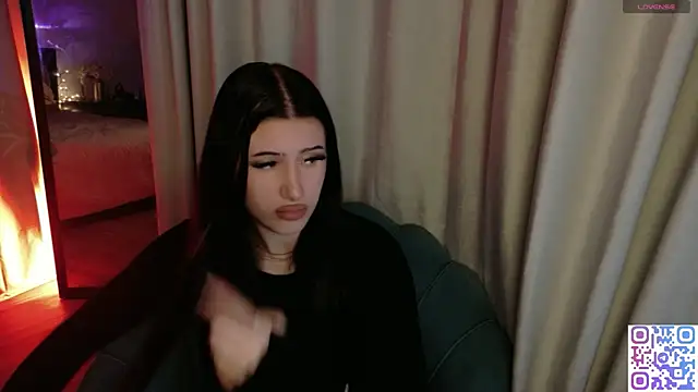 HazelHayesss online show from April 2026 03:49:02 PM