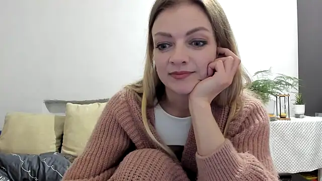 Snapshot of Severina7 chatting on April 2026 07:34:01 PM Severina7 online show from April 2026 07:34:01 PM