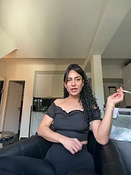 CurlyRouge online show from May 2026 02:23:01 PM