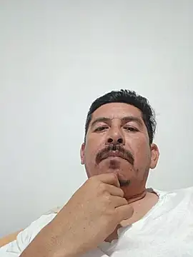 Snapshot of Fys82 chatting on July 2026 12:39:01 AM Fys82 online show from July 2026 12:39:01 AM