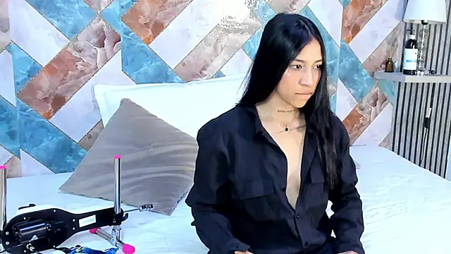 sophiaa 33 online show from April 2026 03:09:02 AM