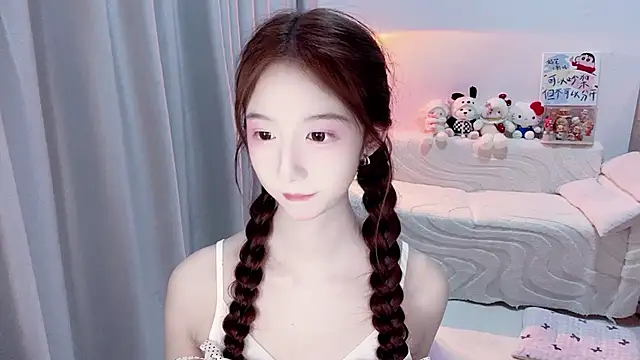 Snapshot of lucky-tt chatting on June 2026 11:42:01 AM lucky-tt online show from June 2026 11:42:01 AM