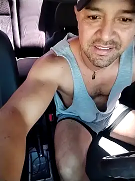 AlejoMoretti online show from May 2026 03:06:01 PM