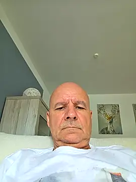 mannohmann5 online show from June 2026 03:27:01 PM