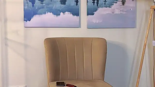 NatashaRieker online show from April 2026 10:05:01 AM