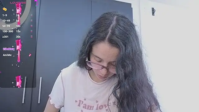 Snapshot of Samantha_bloww1 chatting on June 2026 02:58:02 AM Samantha bloww1 online show from June 2026 02:58:02 AM