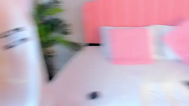 sweett fire online show from April 2026 07:58:01 PM