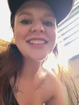 Snapshot of SweetLikaaa chatting on May 2026 09:58:01 AM SweetLikaaa online show from May 2026 09:58:01 AM